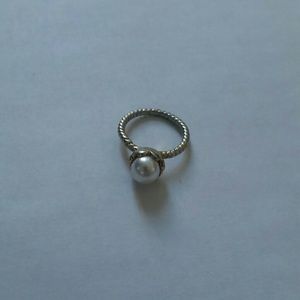 Pearl ring
